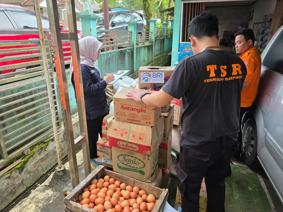 BRI Salurkan Bantuan Lanjutan TJSL bagi Korban Bencana Pergerakan Tanah di Sukabumi
